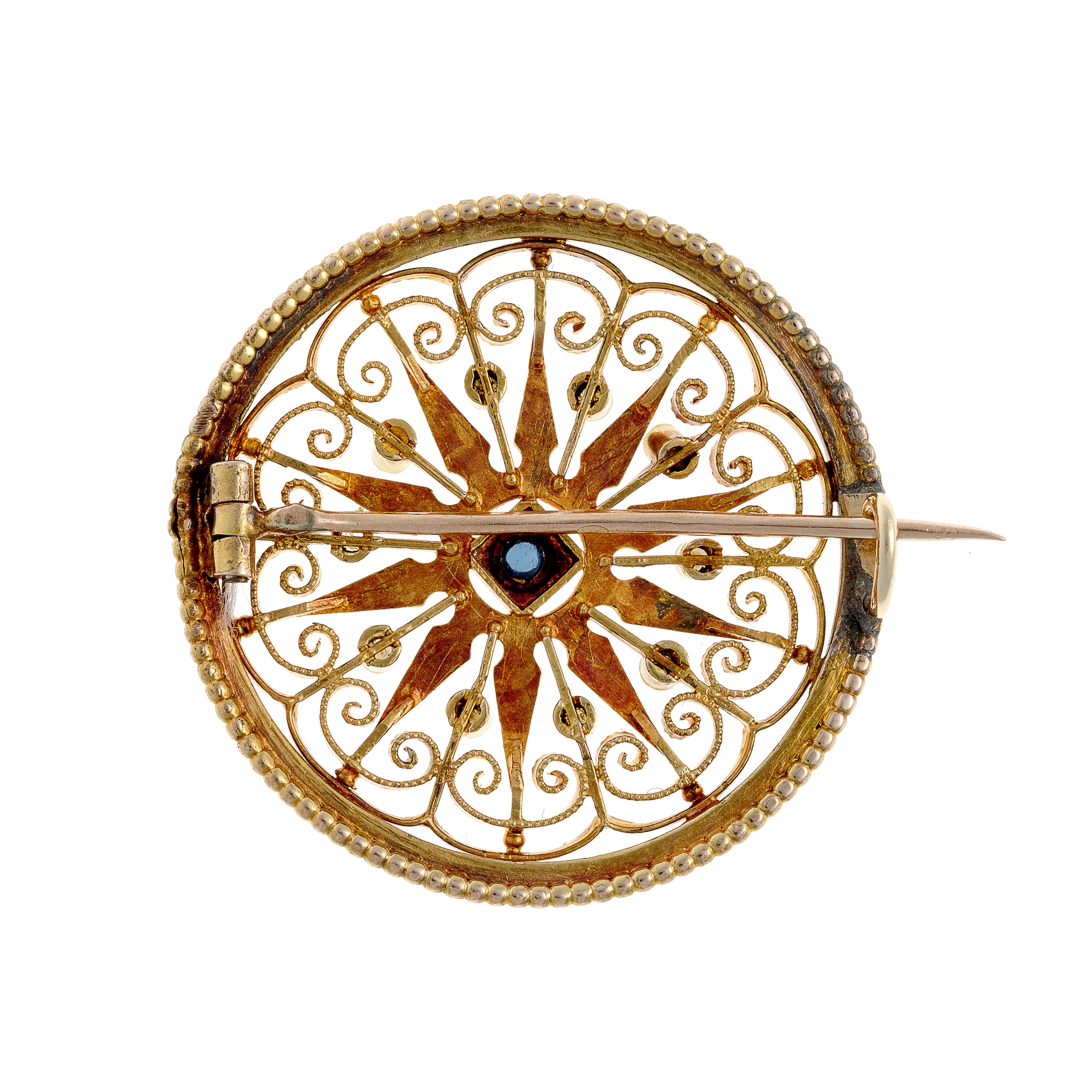 Gold Filigree Brooch with Sapphire