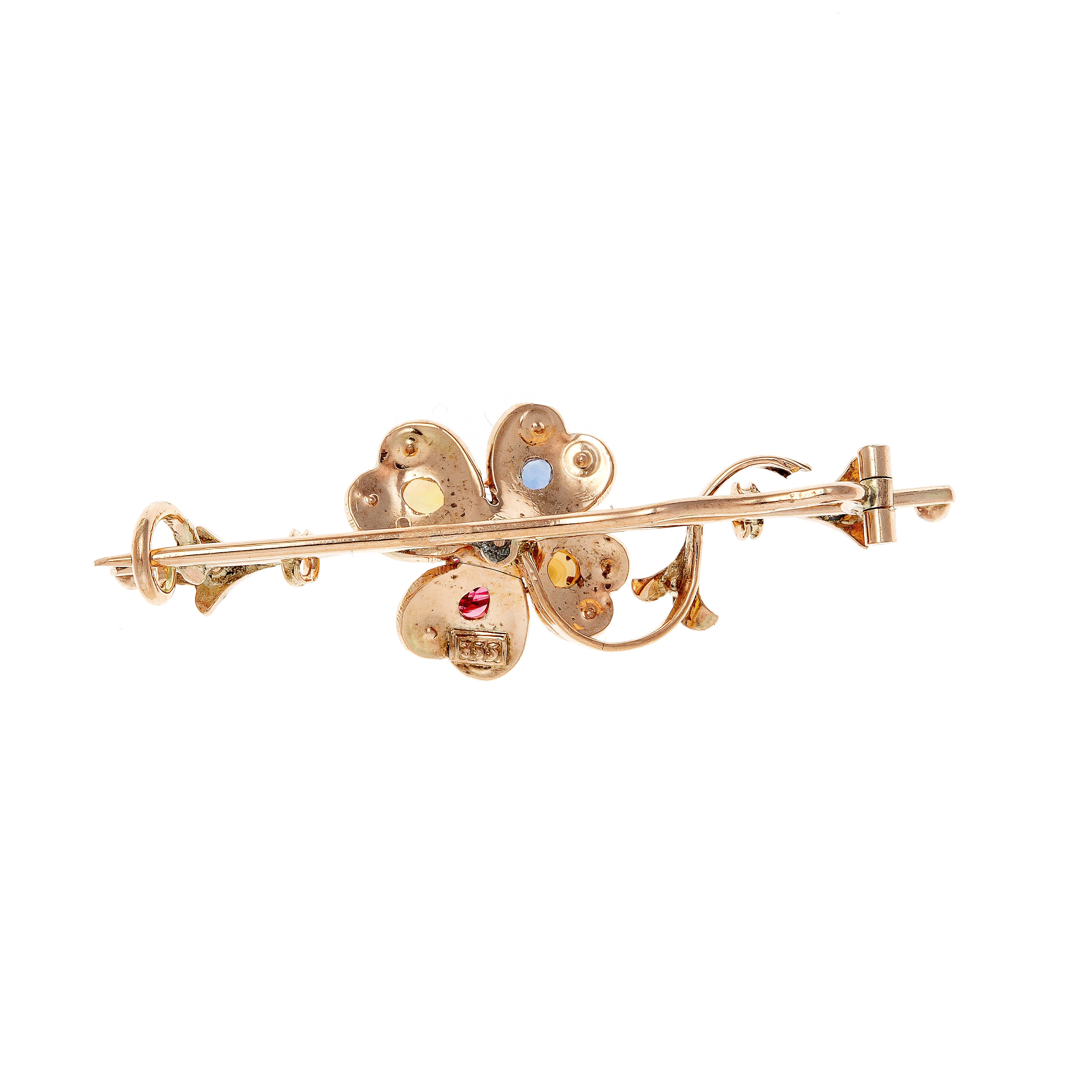 Back of the brooch revealing its 8k gold hallmark and early 20th-century craftsmanship.