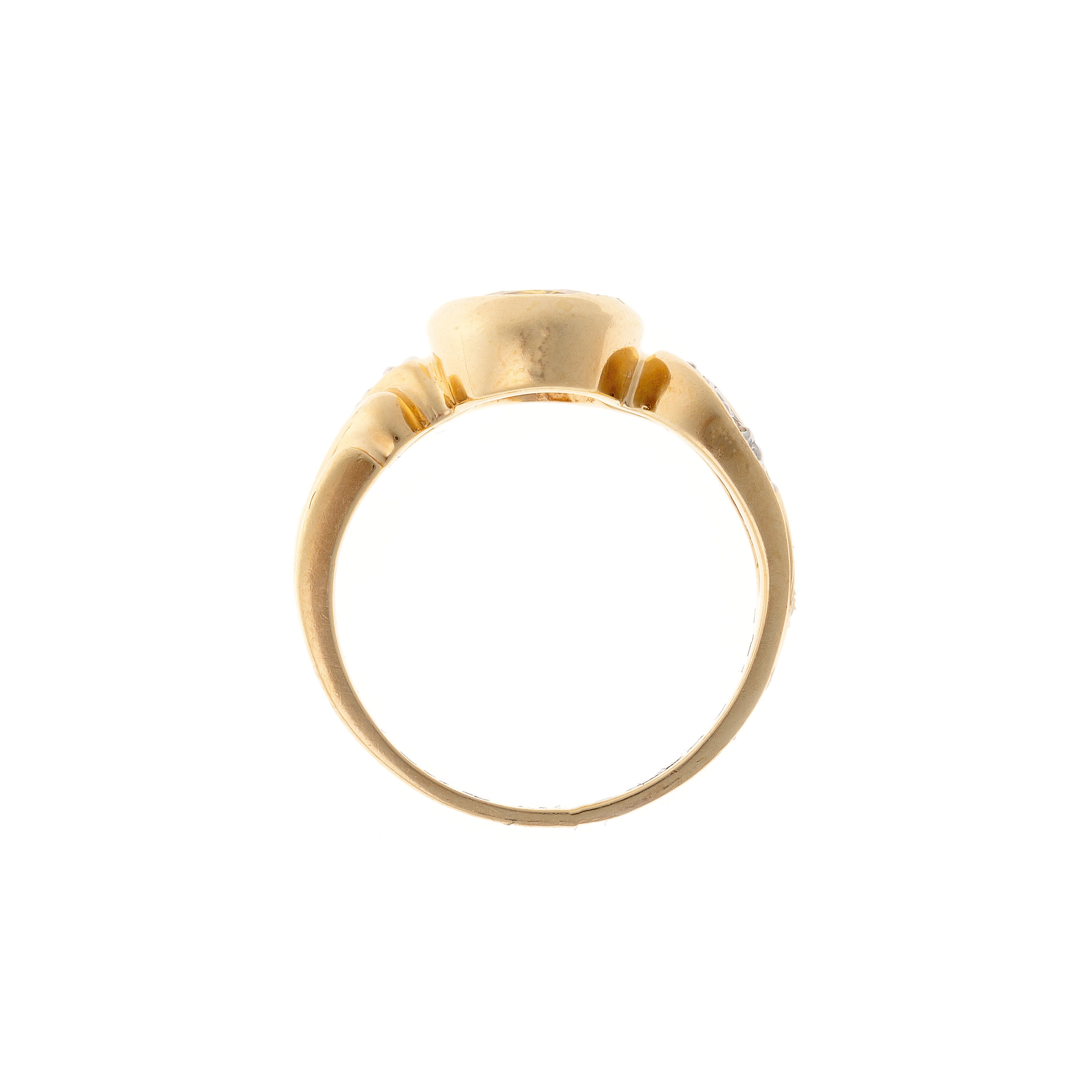Profile of the contemporary vintage yellow gold yellow sapphire and diamond cocktail ring.
