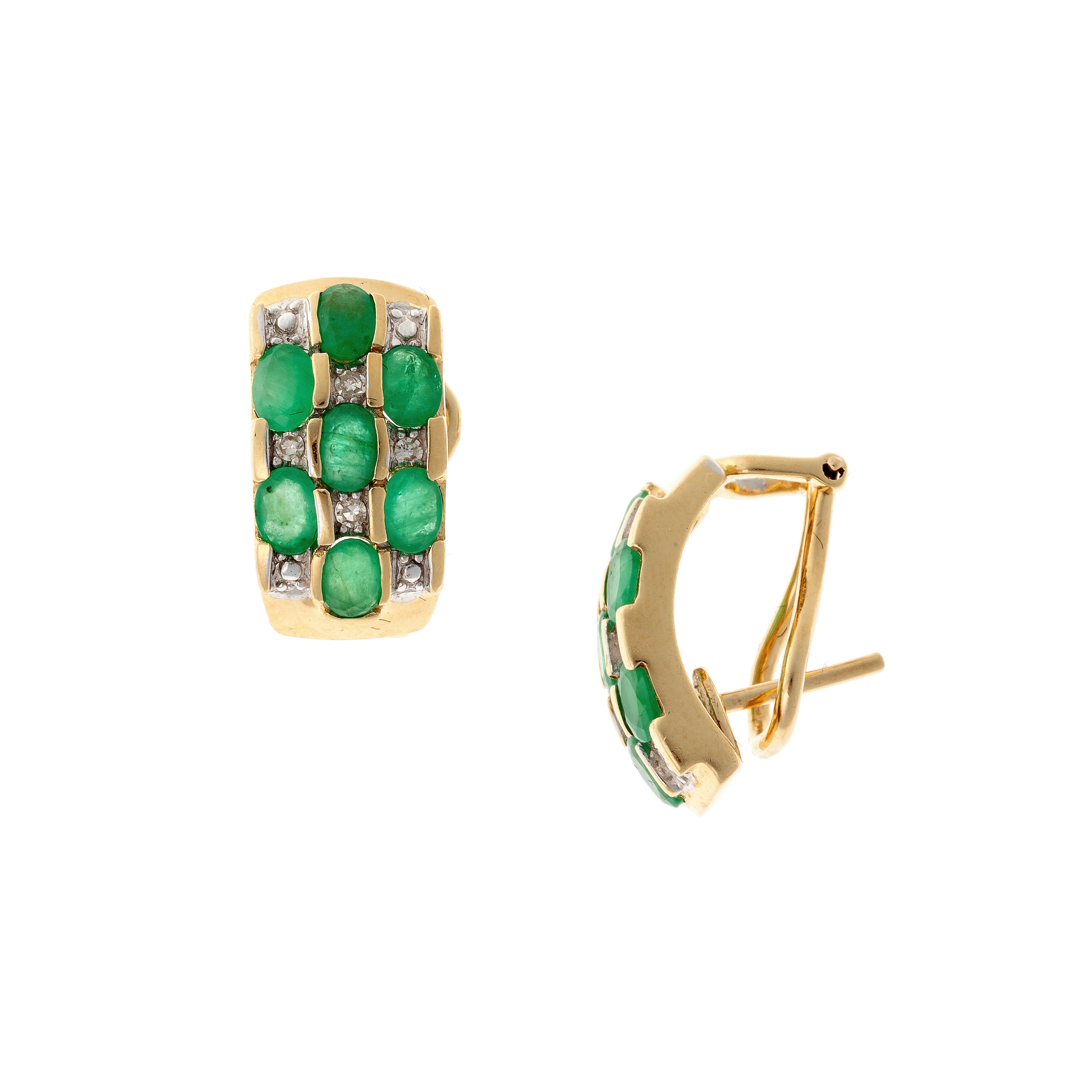 Angled view of the contemporary vintage gold emerald and diamond panel earrings.