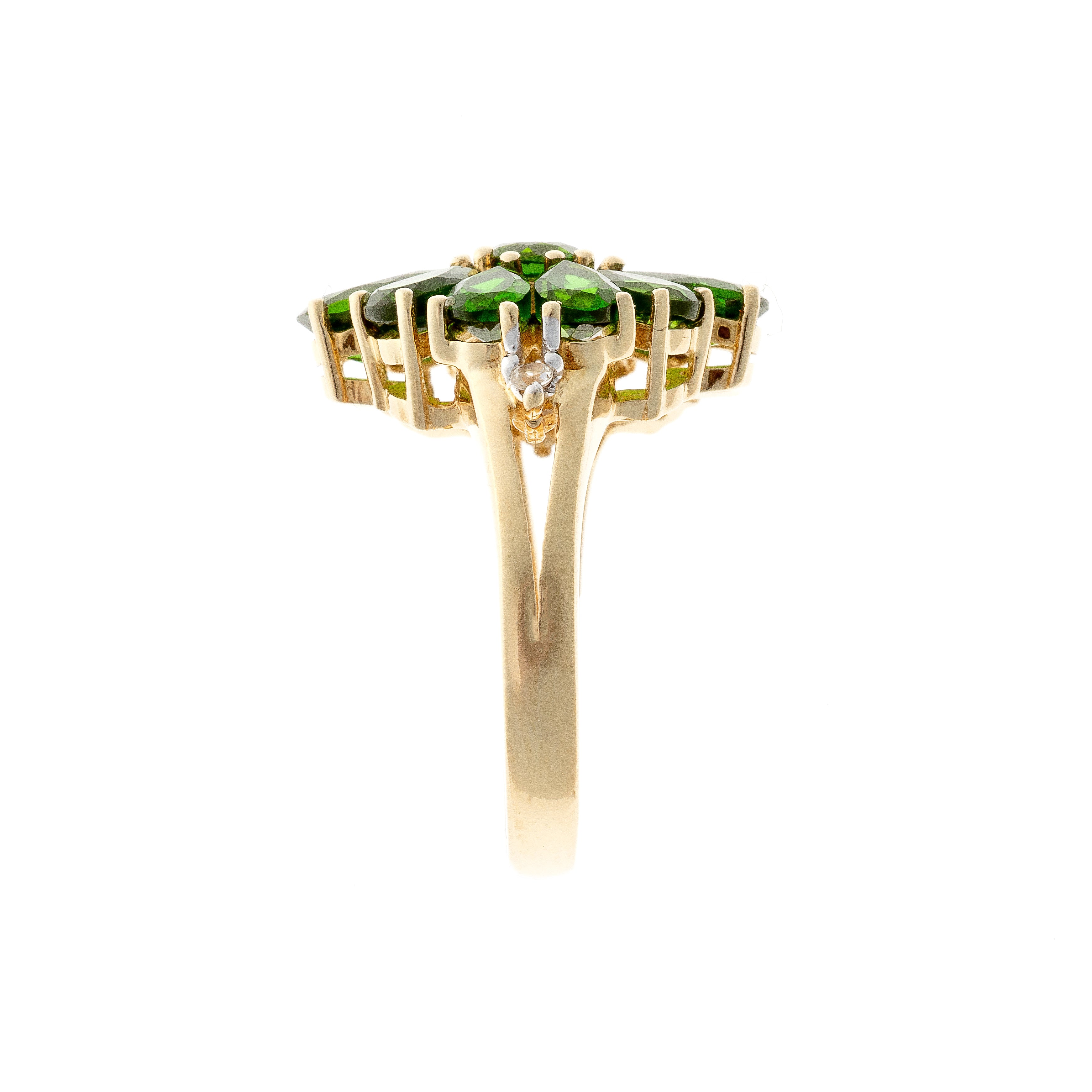 Side view of the Harry Ivens gold cocktail ring with vivid green chromdiopsides and sapphires.