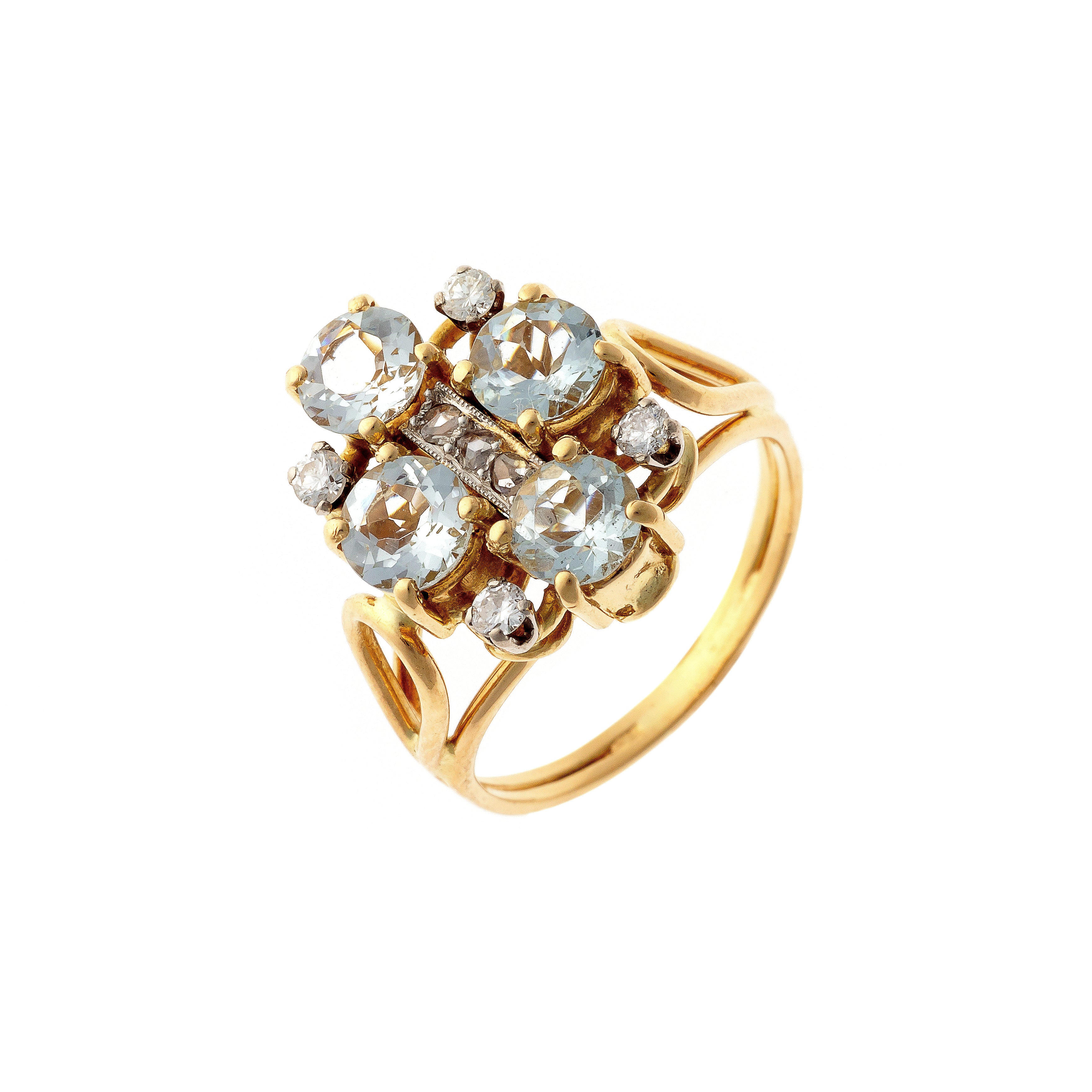 Early Art Deco yellow gold cocktail ring with aquamarines and diamonds.