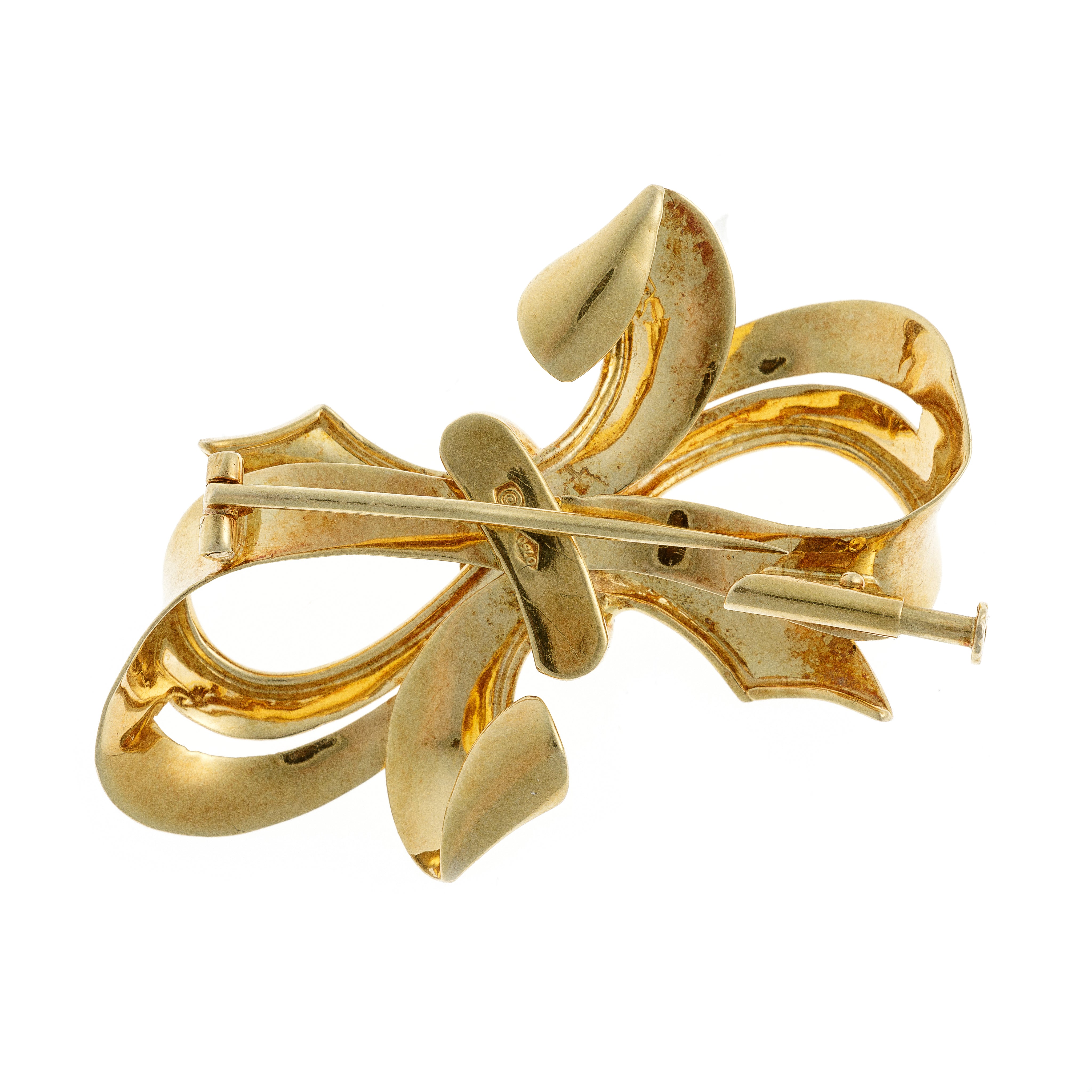back view of the estate gold bow brooch, showing the soft folds and dimensional curves.