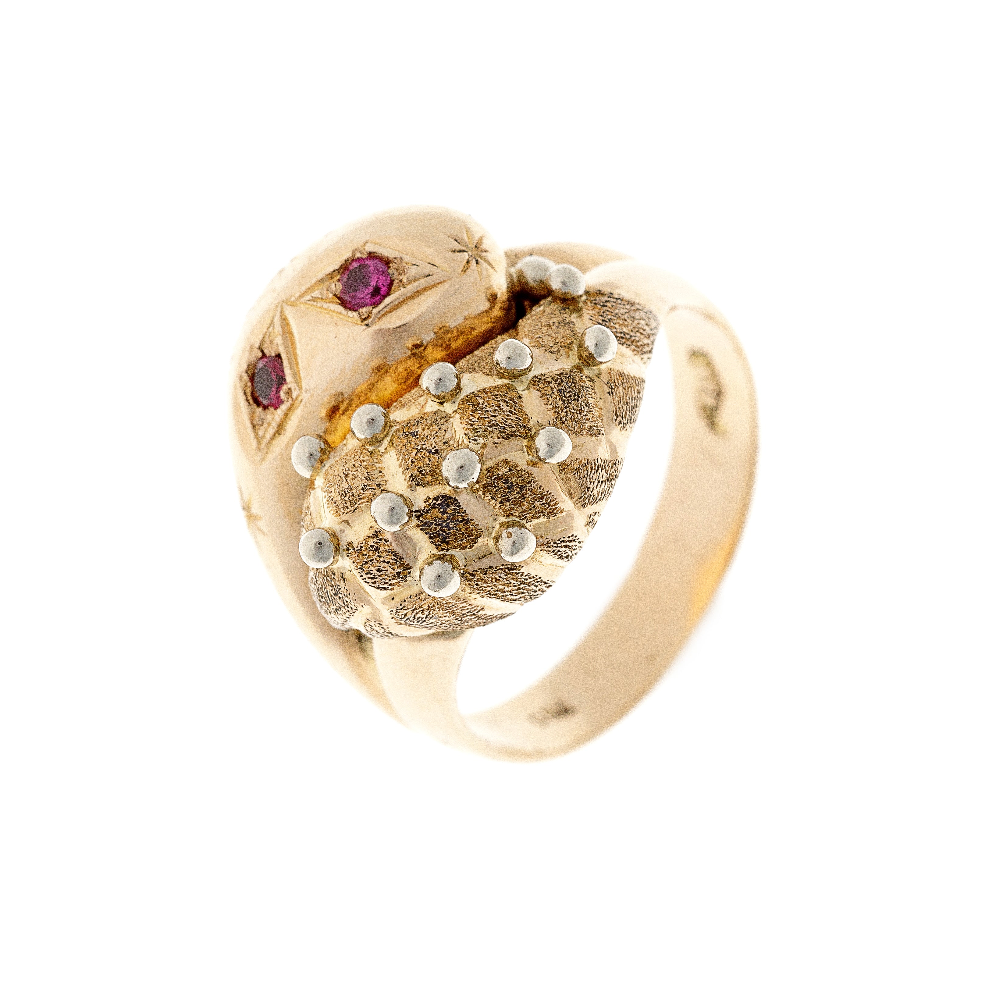 Profile view of the estate snake ring, highlighting its raised sculptural form and detailed goldwork on the serpent’s body.