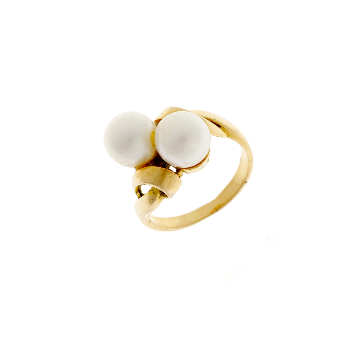 Gold Ring with Cultured Pearls featuring an elegant French design with entwined 18k gold band