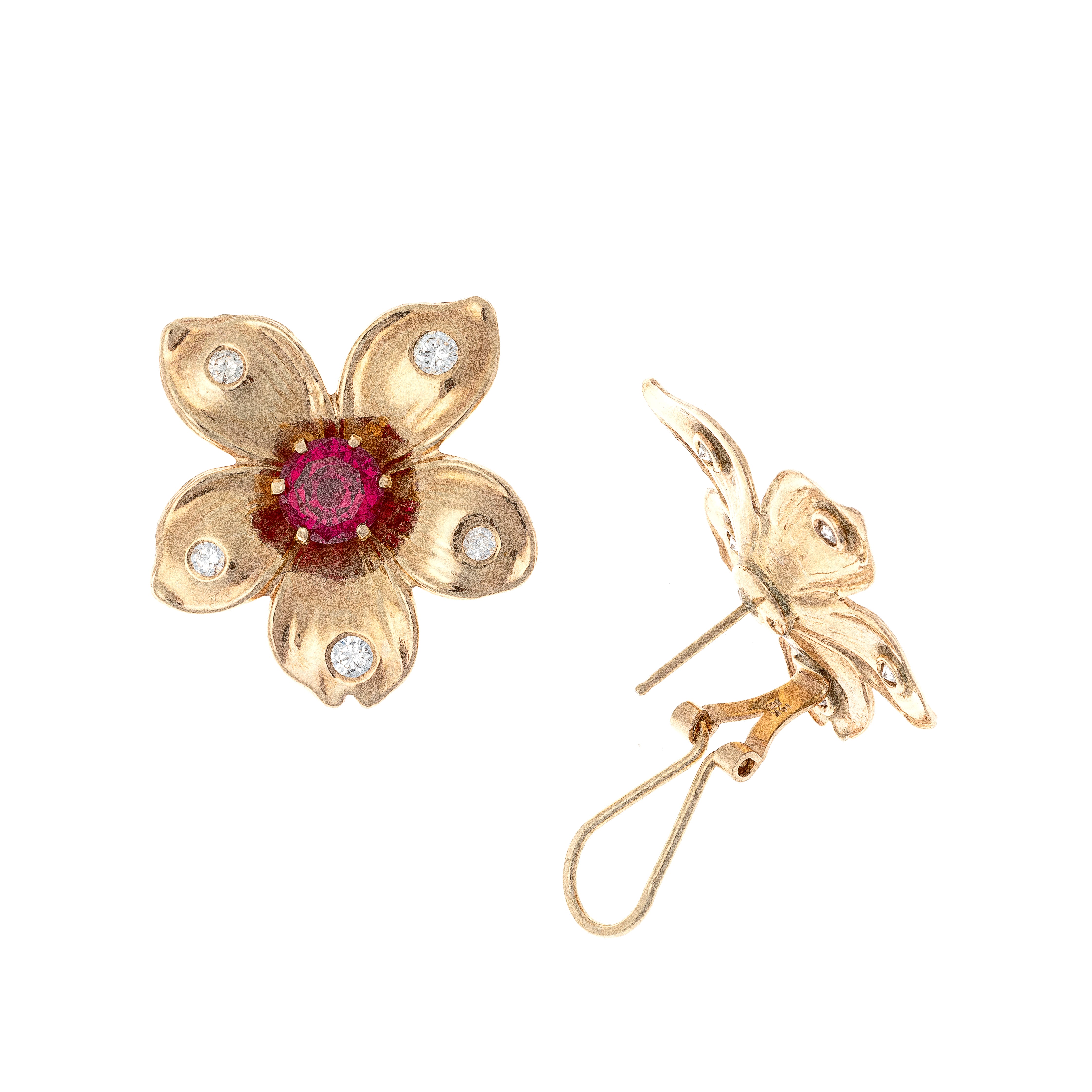 Angled view of the Retro gold flower earrings with diamonds and lab-grown rubies.