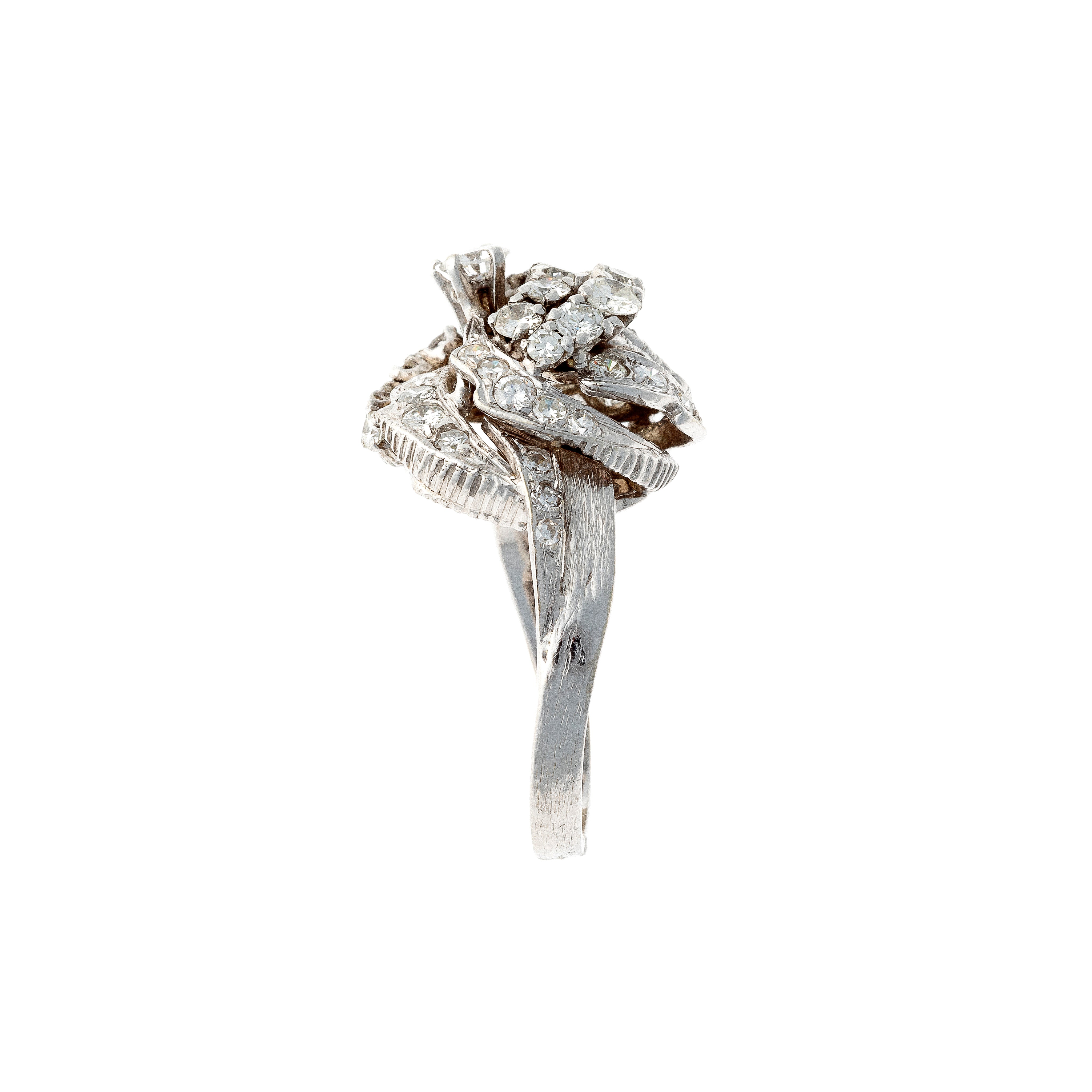Side of the Retro white gold sculptural diamond knot cocktail ring.