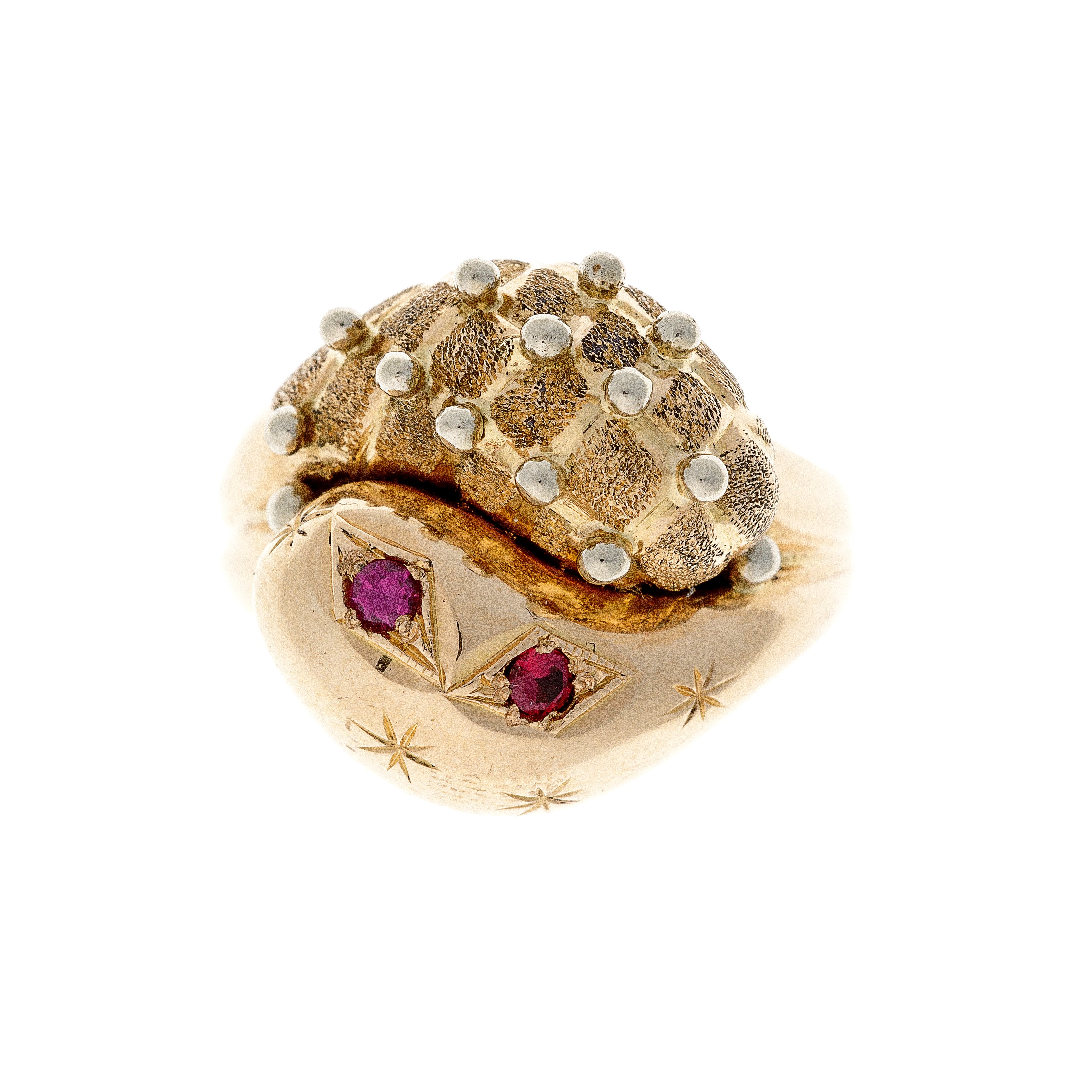 A vintage 18K gold snake ring featuring two coiled serpents with intricate textured scales and synthetic ruby eyes.