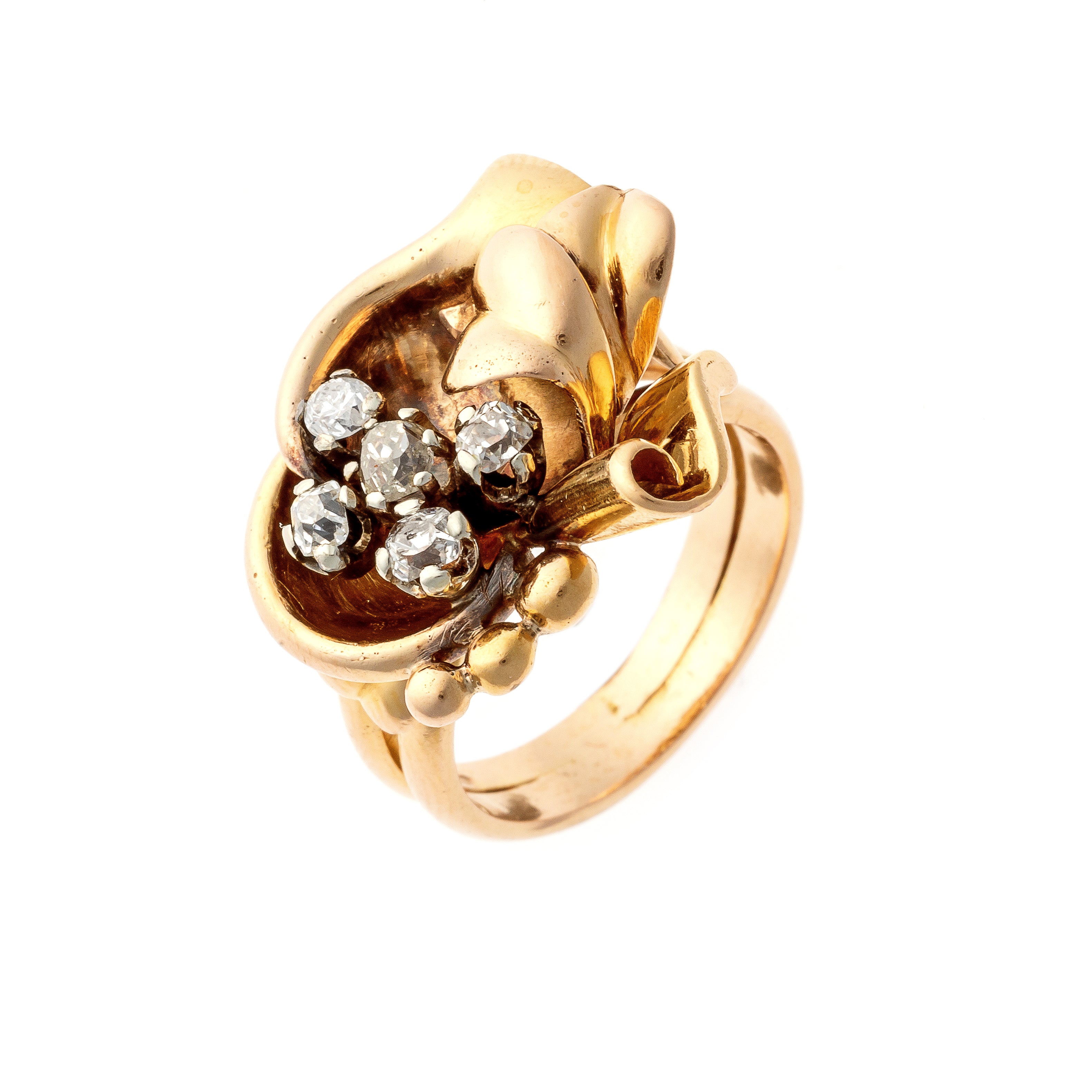 Vintage Retro 1940s gold and diamond floral cocktail ring.